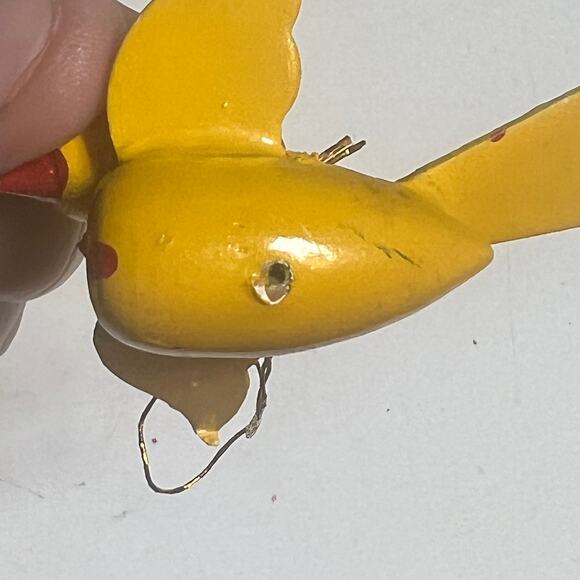 Hand Painted Vtg Wooden Bird Ornament Folk Art Yellow Red Green Holiday Decor - Picture 12 of 12